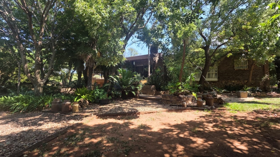 3 Bedroom Property for Sale in Hartbeesfontein North West